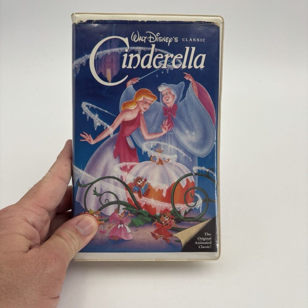 Walt Disney Cinderella VHS 1988 Black Diamond The Classics Clamshell 410 Vintage
